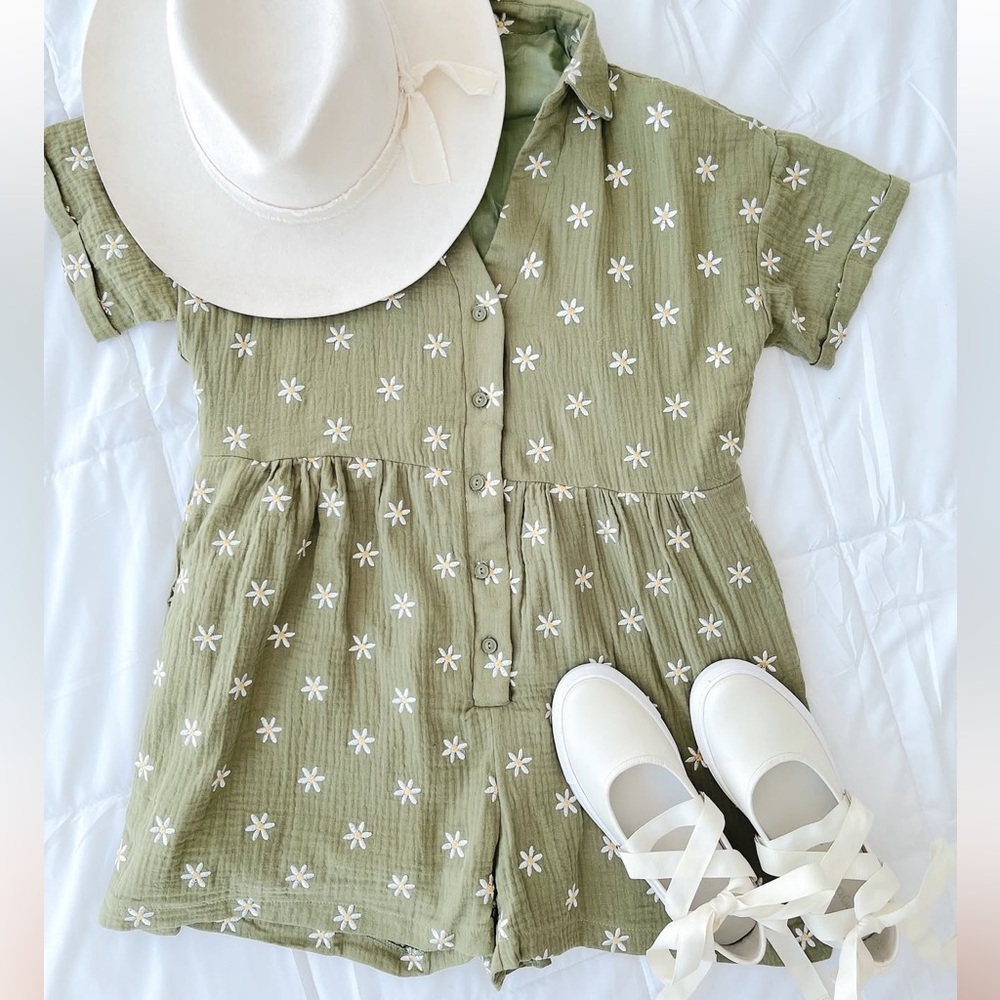 J.ING Olive Floral Embroidered Top